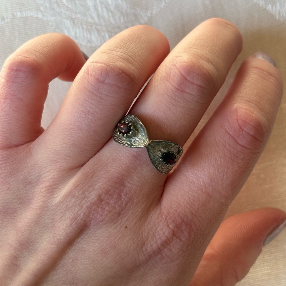 Vintage Vogue Silver Garnet Ring